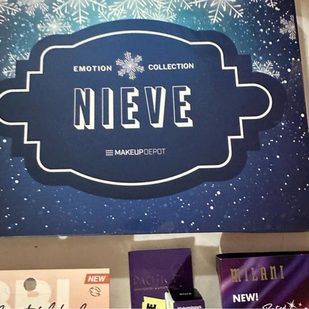 ULTA Makeup samples bundle - Picture 7 of 7
